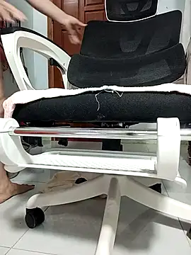 Em-mupmup online show from 17, 12, 2025