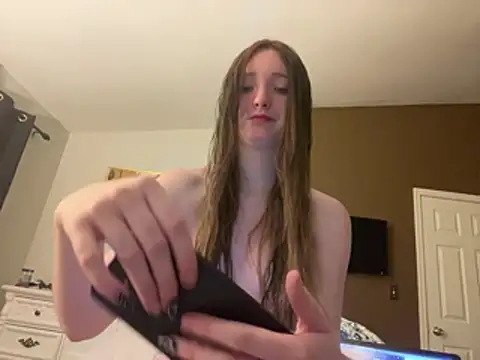 Snapshot of Kayluvs88 chatting on 28, 4, 2026 Kayluvs88 online show from 28, 4, 2026