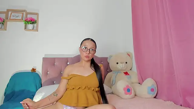 arianna cute7 online show from 19, 11, 2025