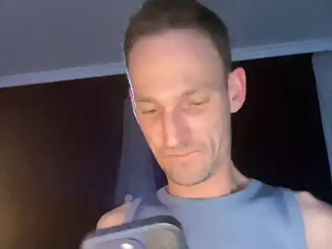 Hotcrazy235 online show from 12, 11, 2025