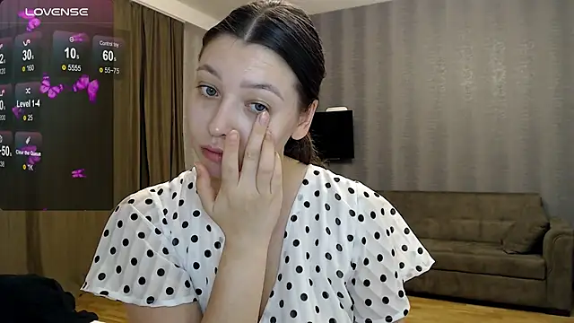 Snapshot of your__gena chatting on 7, 6, 2026 your gena online show from 7, 6, 2026