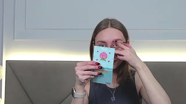 RachaelCute online show from 4, 12, 2025