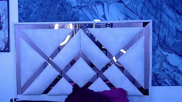 tael novacs online show from 2, 12, 2025