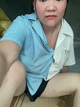 Snapshot of m-mbae chatting on 23, 5, 2026 m-mbae online show from 23, 5, 2026