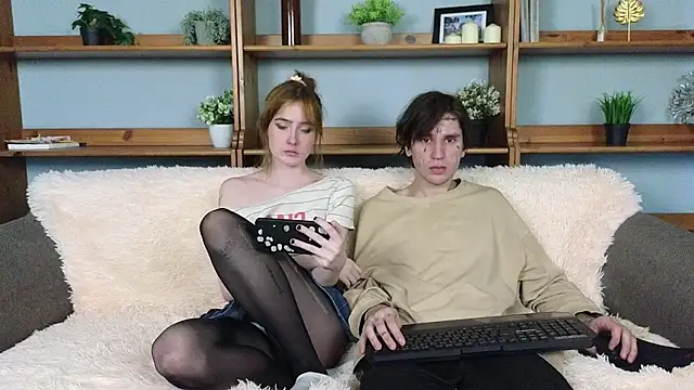 Danny loves Mary online show from 20, 11, 2025