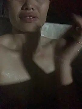 phuong cute online show from 10, 11, 2025