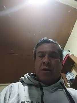 Snapshot of Riki121274 chatting on 5, 8, 2026 Riki121274 online show from 5, 8, 2026