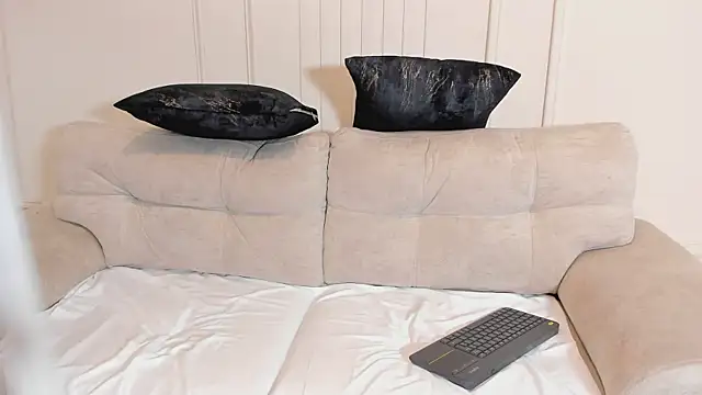 Kenia Storm online show from 14, 1, 2026