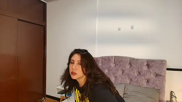 Kaia Monroe  online show from 28, 11, 2025