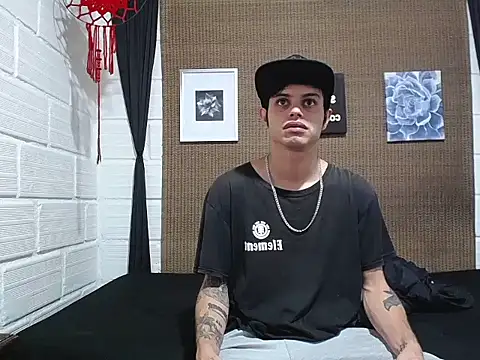 Snapshot of wild_duo777 chatting on 1, 12, 2025 wild duo777 online show from 1, 12, 2025