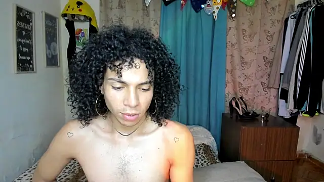 Snapshot of Angel_White25 chatting on 22, 7, 2026 Angel White25 online show from 22, 7, 2026
