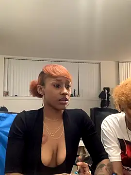 Hefnerbabyy online show from 18, 11, 2025