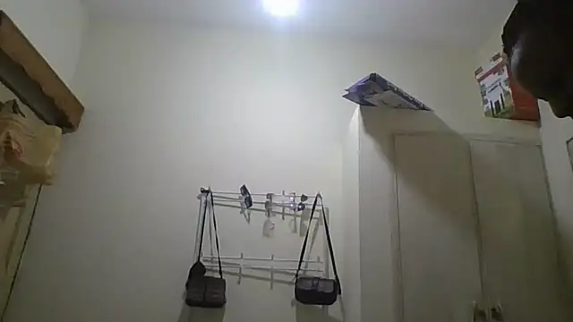 Snapshot of Pers_Ona chatting on 30, 11, 2025 Pers Ona online show from 30, 11, 2025