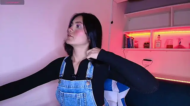 Brandy collinss online show from 18, 11, 2025