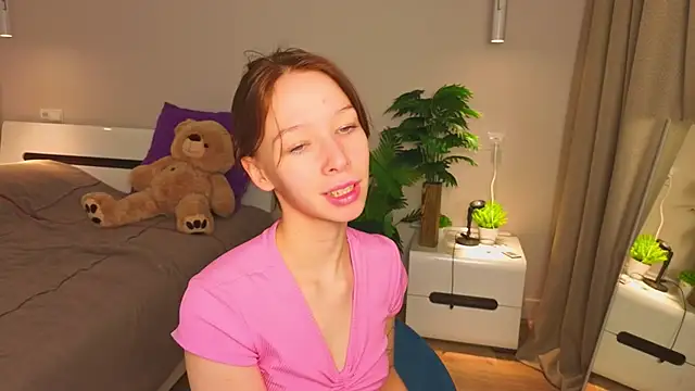 LilyPoetry  online show from 15, 12, 2025