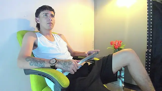 Xanderr owen2 online show from 7, 1, 2026