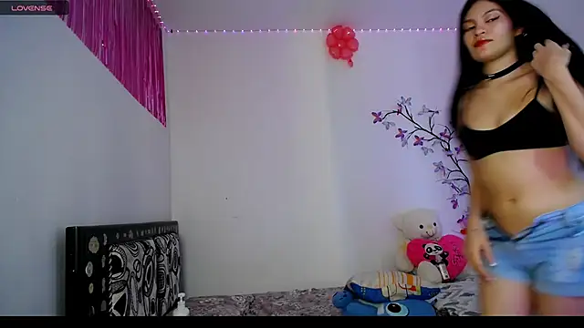 Snapshot of Camila_tv chatting on 19, 4, 2026 Camila tv online show from 19, 4, 2026