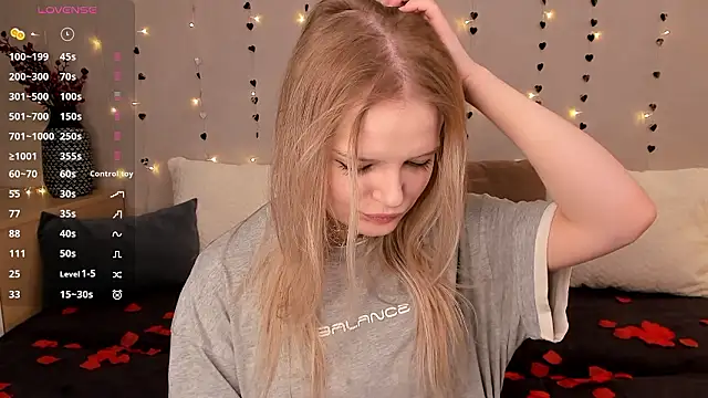 Snapshot of MicheleHonas chatting on 11, 2, 2026 MicheleHonas online show from 11, 2, 2026