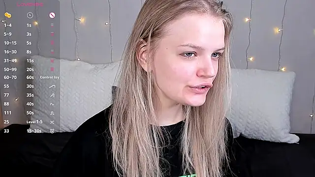 Snapshot of MicheleHonas chatting on 19, 2, 2026 MicheleHonas online show from 19, 2, 2026