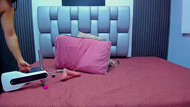 May-Clanfort online show from 25, 3, 2026