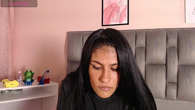 Snapshot of Ailyn-9 chatting on 13, 11, 2025 Ailyn-9 online show from 13, 11, 2025