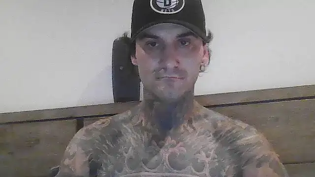 Snapshot of tattsNcock chatting on 24, 11, 2025 tattsNcock online show from 24, 11, 2025