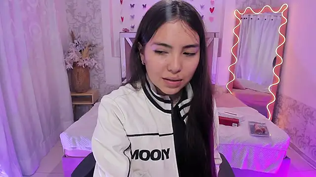 ISABELA TAY online show from 31, 3, 2026