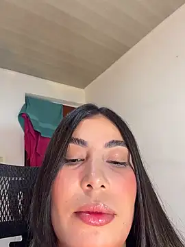 Anna Bitch Disgusting online show from 25, 7, 2026