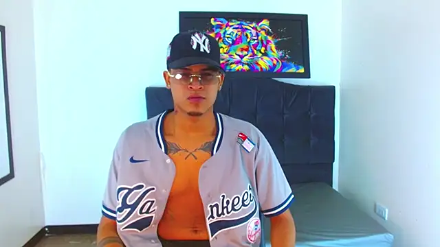 Isaacas  online show from 25, 11, 2025