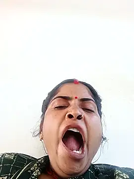 Pushpa hotty online show from 5, 2, 2026