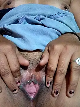 Snapshot of Hot_kamla chatting on 13, 11, 2025 Hot kamla online show from 13, 11, 2025