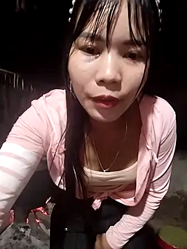 Snapshot of gugu0022 chatting on 4, 3, 2026 gugu0022 online show from 4, 3, 2026