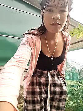 Snapshot of gugu0022 chatting on 3, 4, 2026 gugu0022 online show from 3, 4, 2026