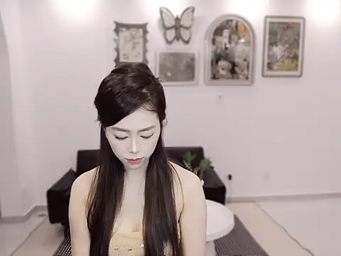 Aurora 9 online show from 13, 11, 2025