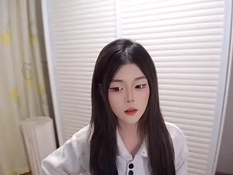 Aurora 9 online show from 18, 11, 2025