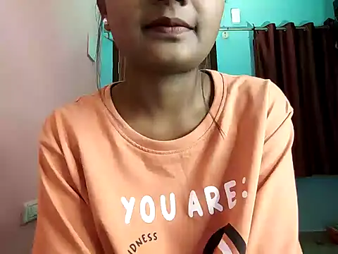 Snapshot of Riyya_00 chatting on 15, 11, 2025 Riyya 00 online show from 15, 11, 2025