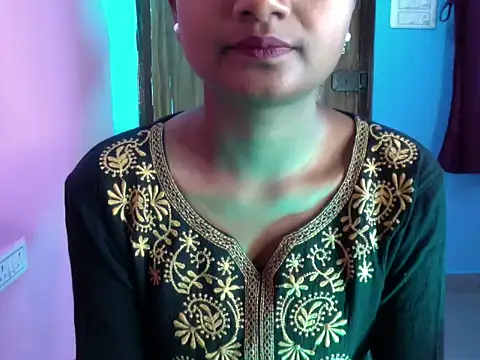 Snapshot of Riyya_00 chatting on 16, 11, 2025 Riyya 00 online show from 16, 11, 2025