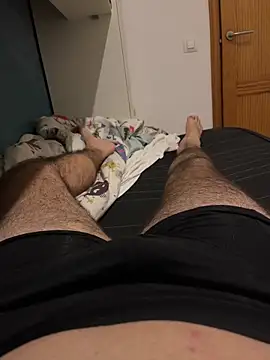 Snapshot of Yannick04 chatting on 19, 11, 2025 Yannick04 online show from 19, 11, 2025