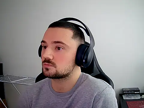 Handsomeboy4you online show from 21, 11, 2025