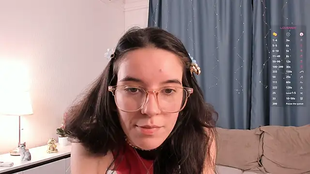 ShelaMailo online show from 25, 11, 2025