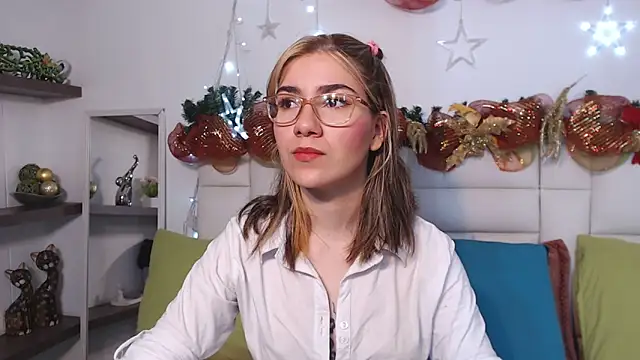 AriLumi online show from 22, 12, 2025