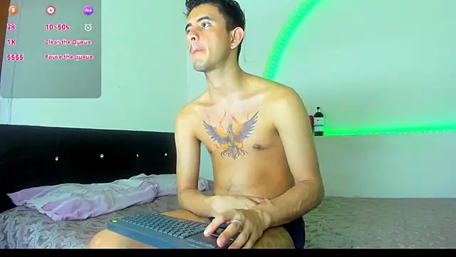 Snapshot of kaiborman00 chatting on 18, 1, 2026 kaiborman00 online show from 18, 1, 2026