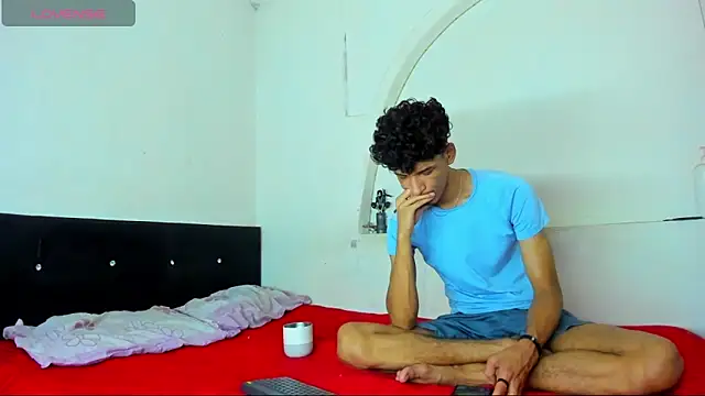 Snapshot of kaiborman00 chatting on 3, 3, 2026 kaiborman00 online show from 3, 3, 2026