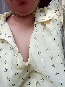 isha sharma2002 online show from 19, 11, 2025