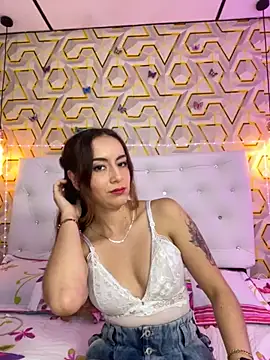MelanyyJhonson15 online show from 23, 11, 2025
