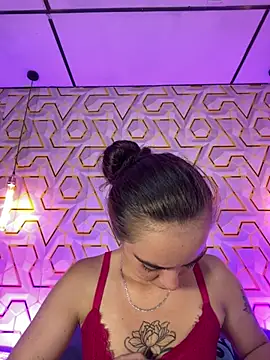 Snapshot of MelanyyJhonson15 chatting on 22, 7, 2026 MelanyyJhonson15 online show from 22, 7, 2026