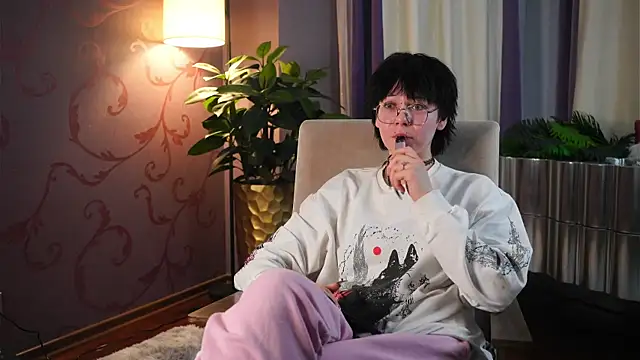 Snapshot of MiTeehee chatting on 14, 11, 2025 MiTeehee online show from 14, 11, 2025