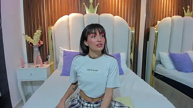 Snapshot of pixxxy_skinny chatting on 16, 11, 2025 pixxxy skinny online show from 16, 11, 2025