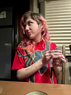 needlefaceUwU online show from 22, 11, 2025