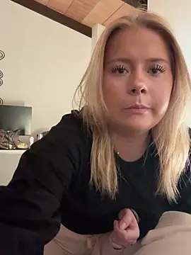 Sandraxoxox online show from 23, 11, 2025